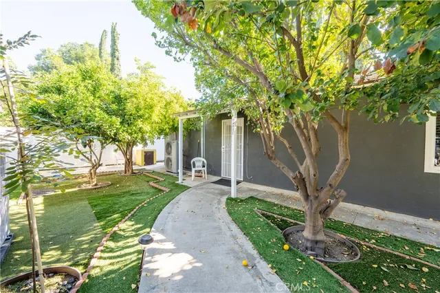 $1,190,000 | 16038 Hartland Street, Van Nuys, CA 91406