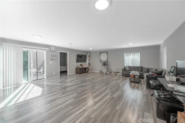 $1,190,000 | 16038 Hartland Street, Van Nuys, CA 91406