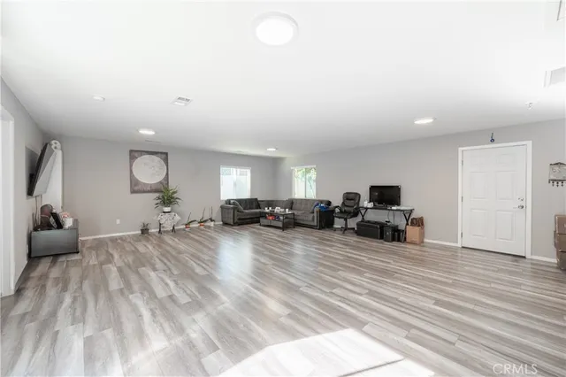 $1,190,000 | 16038 Hartland Street, Van Nuys, CA 91406