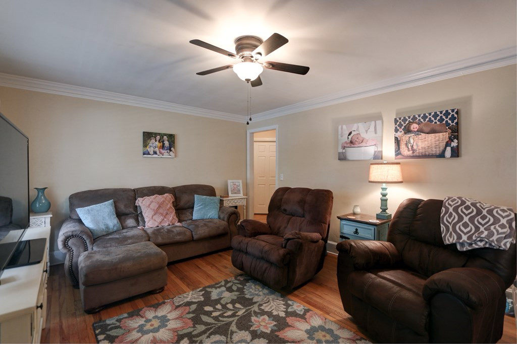 1902 Millwood Road Sumter, SC 29150 - Photo 3 of 19 Gallery Image 3