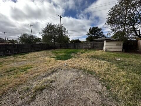 4408 Chicago Avenue Lubbock, TX 79414 - Photo 19 of 19 a view of backyard with green space