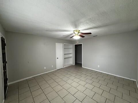 4408 Chicago Avenue Lubbock, TX 79414 - Photo 3 of 19 a view of an empty room