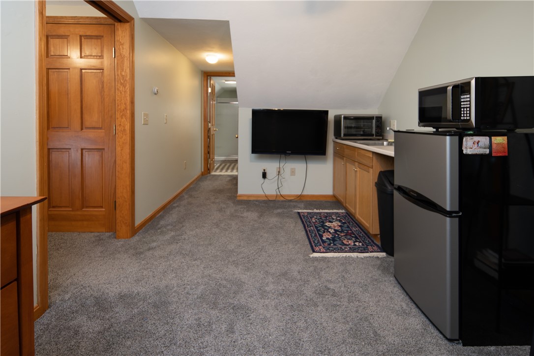 89 Log Road North Smithfield, RI 02830 - Photo 34 of 48 In-law Suite