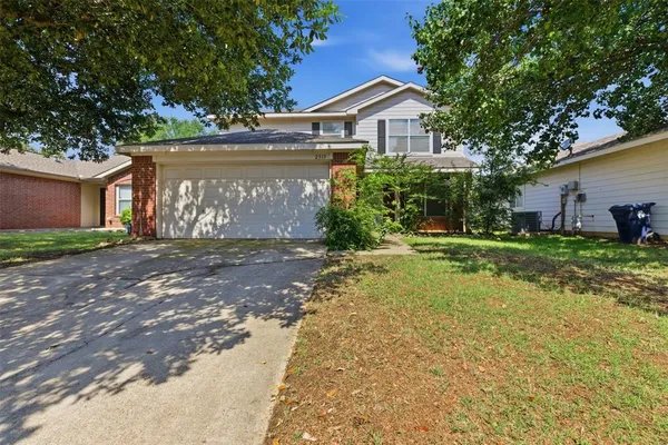 $299,900 | 2313 Southway, Denton, TX 76207