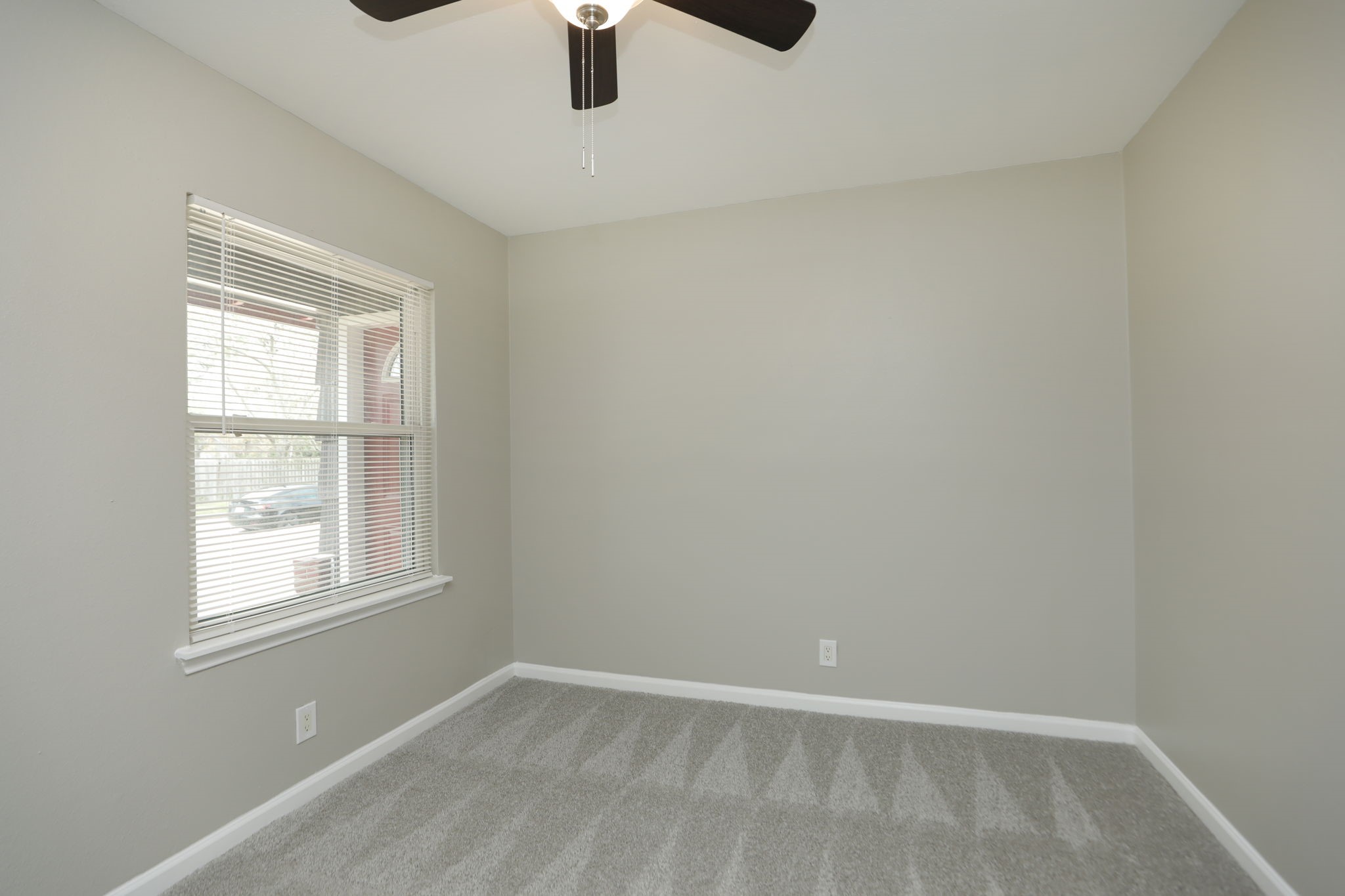 9211 Vinearbor Street Houston, TX 77033 - Photo 24 of 33