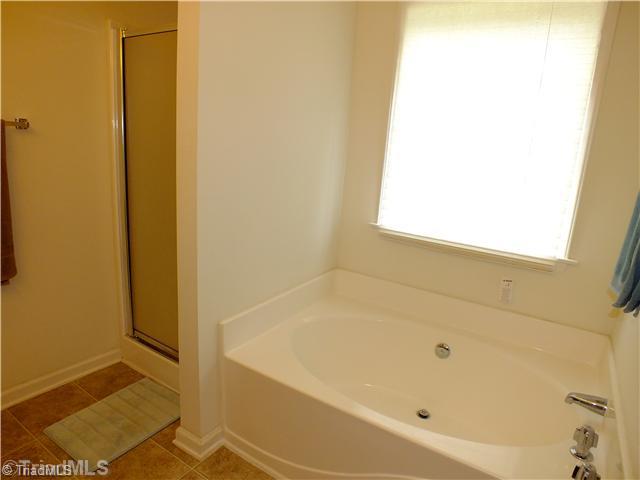 187 Sailway Road Winston-Salem, NC 27127 - Photo 11 of 16 Master Bath/Spa.