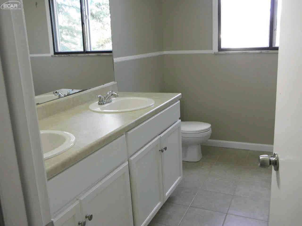 7090 Sharp Road Swartz Creek, MI 48473 - Photo 20 of 36 21224228-19.JPG
