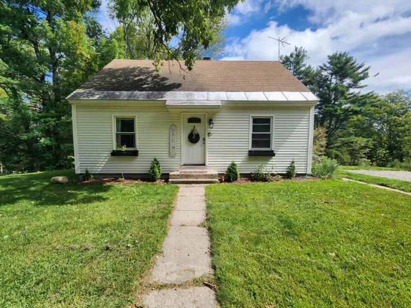 107 Temple Road Greenville, NH 03048 - Photo 1 of 25 Gallery Image 1