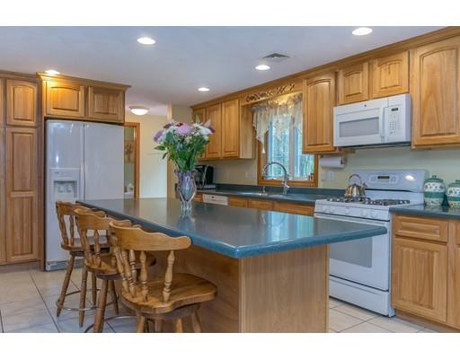 161 Allen Road Billerica, MA 01821 - Photo 5 of 30