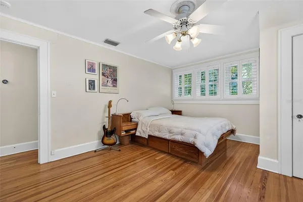 $899,000 | 2318 Woodlawn Circle East, St. Petersburg, FL 33704