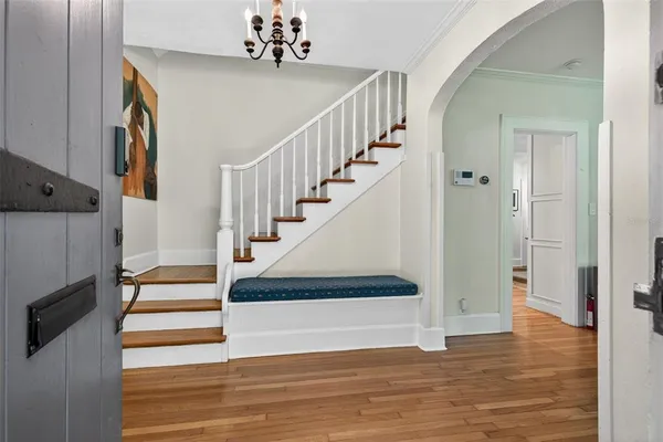 $899,000 | 2318 Woodlawn Circle East, St. Petersburg, FL 33704