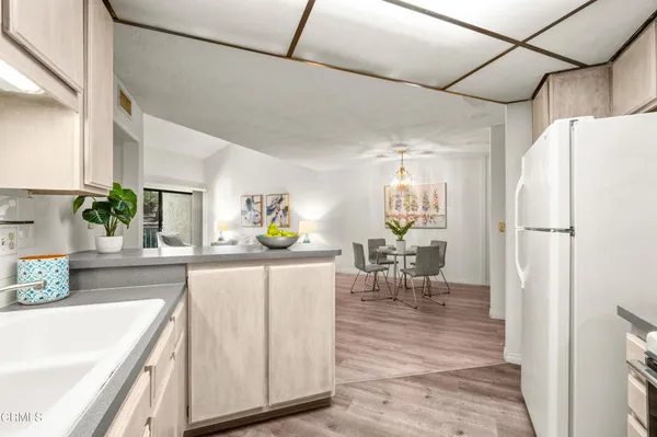 $585,000 | 4260 VÃa Arbolada, Unit 330, Los Angeles, CA 90042