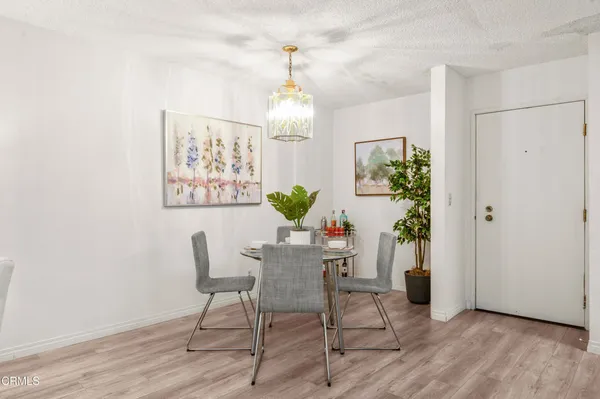 $585,000 | 4260 VÃa Arbolada, Unit 330, Los Angeles, CA 90042