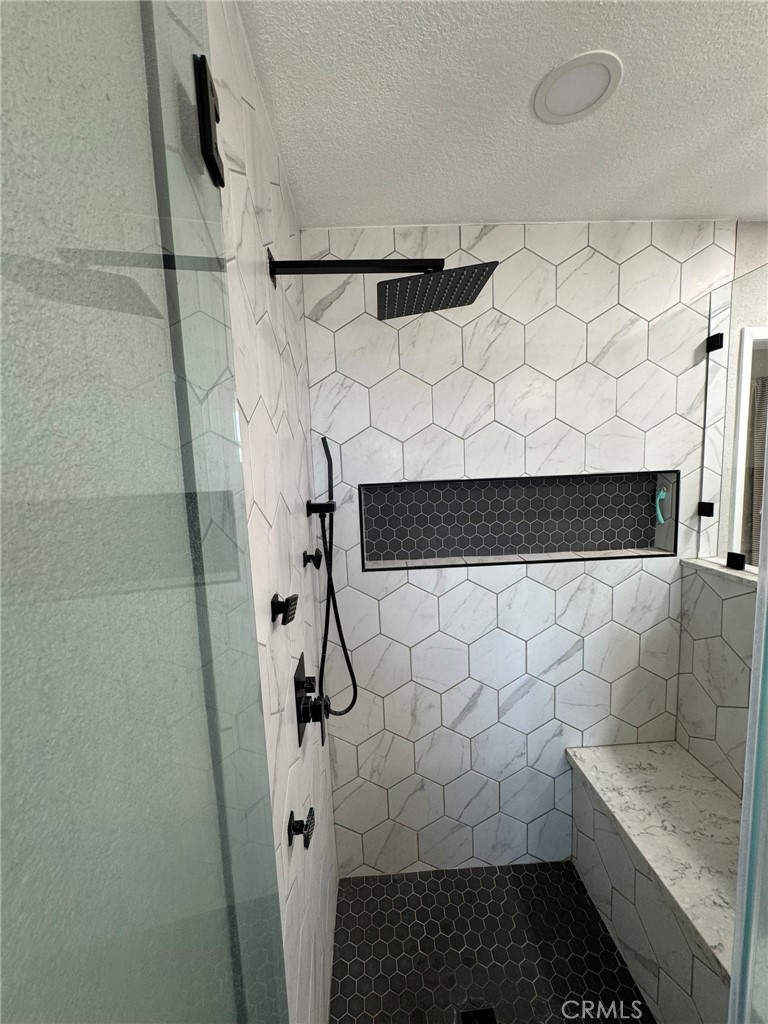 13771 Wawona Road Apple Valley, CA 92307 - Photo 27 of 30 a bathroom with a sink