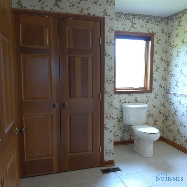 17086 Harris Road Defiance, OH 43512 - Photo 23 of 41 Master Bath