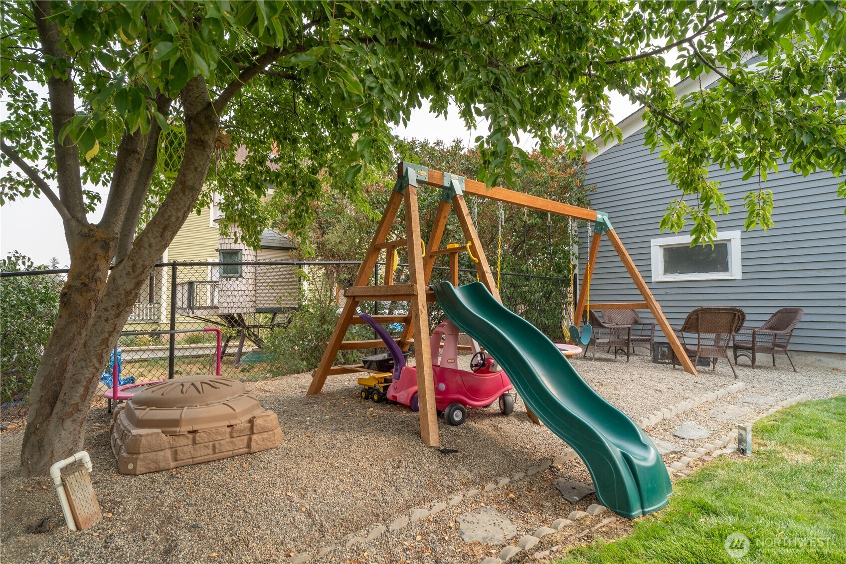 407 West 4th Avenue Ritzville, WA 99169 - Photo 29 of 40 a view of outdoor space with seating