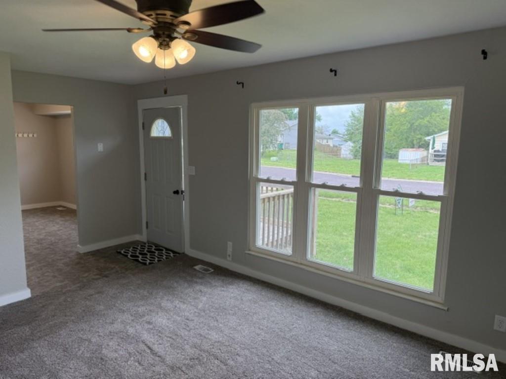 307 Camelot Drive Washington, IL 61571 - Photo 9 of 18