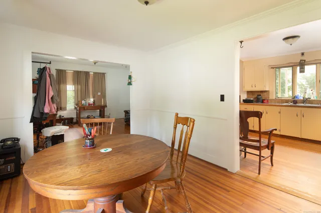 $300,000 | 182 Church Street, North Canaan, CT 06018