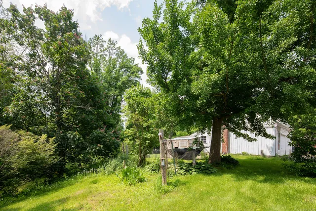 $300,000 | 182 Church Street, North Canaan, CT 06018