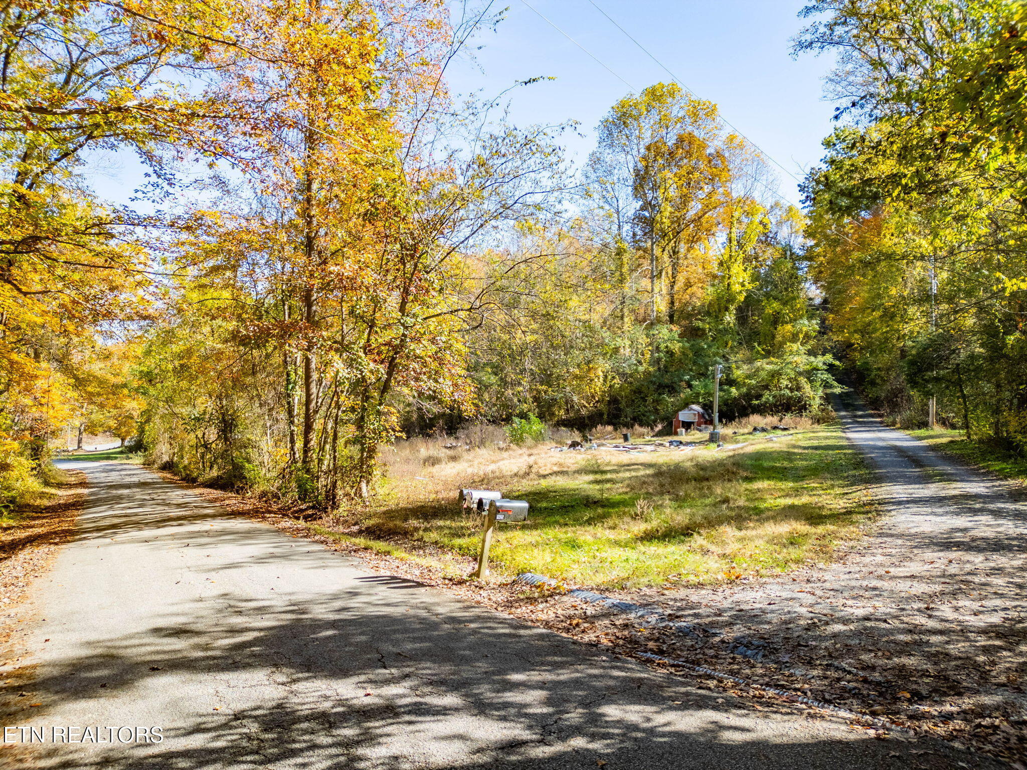 1395 Mountain View Road Rockwood, TN 37854 - Photo 9 of 25 35-web-or-mls-DJI_0457-HDR