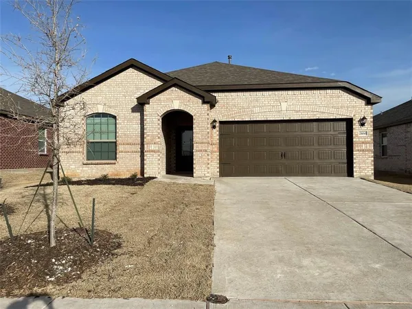 $370,000 | 2100 Yarborough Drive, Anna, TX 75409