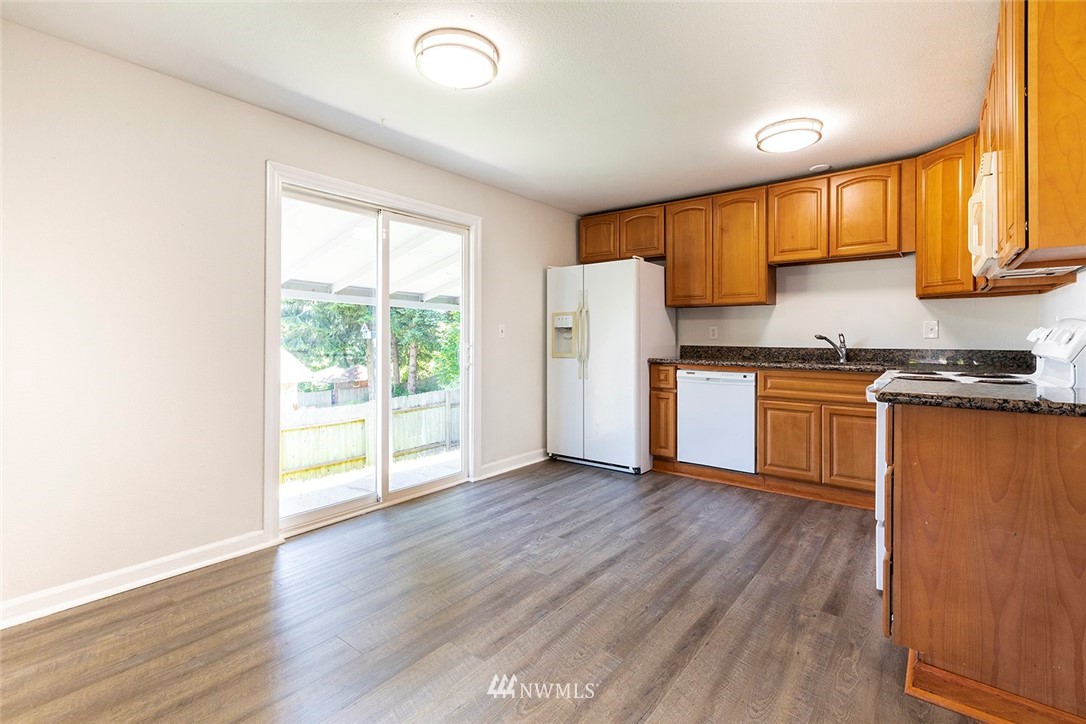 7274 East Collins Road Port Orchard, WA 98366 - Photo 14 of 25 Gallery Image 14