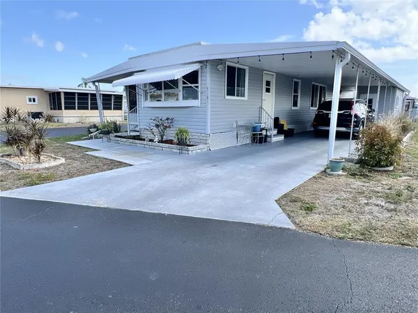 $1,510 | 7181 Mt Hawthorne Road Northeast, Unit 590, St. Petersburg, FL 33702