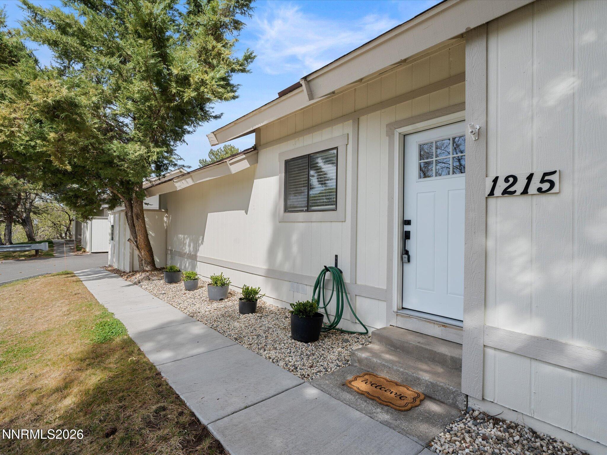 1215 Conway Lane Reno, NV 89503 - Photo 4 of 38 04-1215 Conway Ln-136