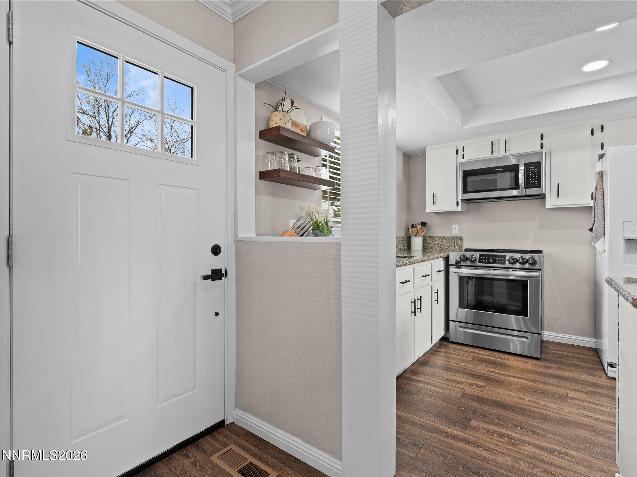 1215 Conway Lane Reno, NV 89503 - Photo 5 of 38 08-1215 Conway Ln-115