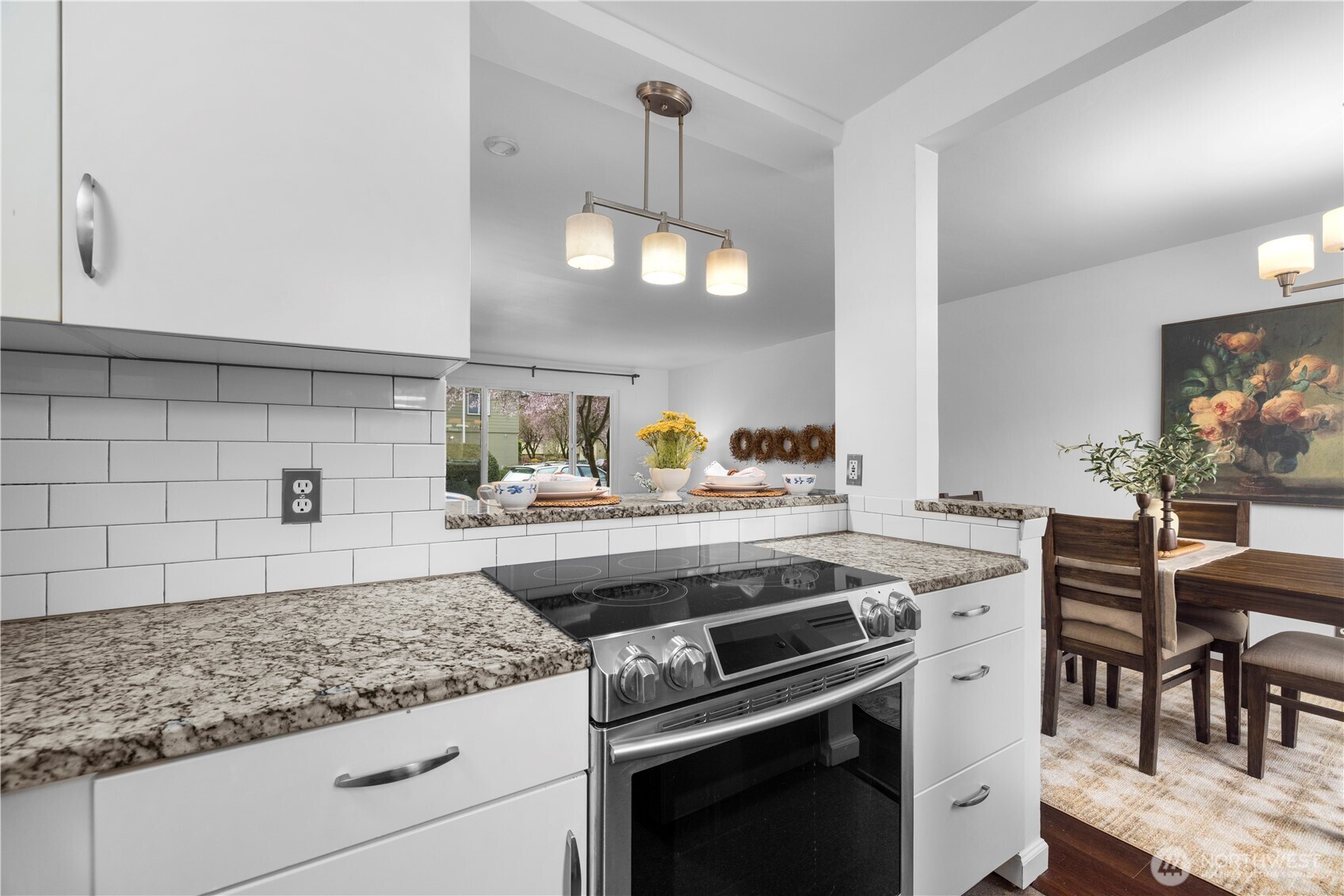 4877 Terrace Drive Northeast Seattle, WA 98105 - Photo 17 of 29