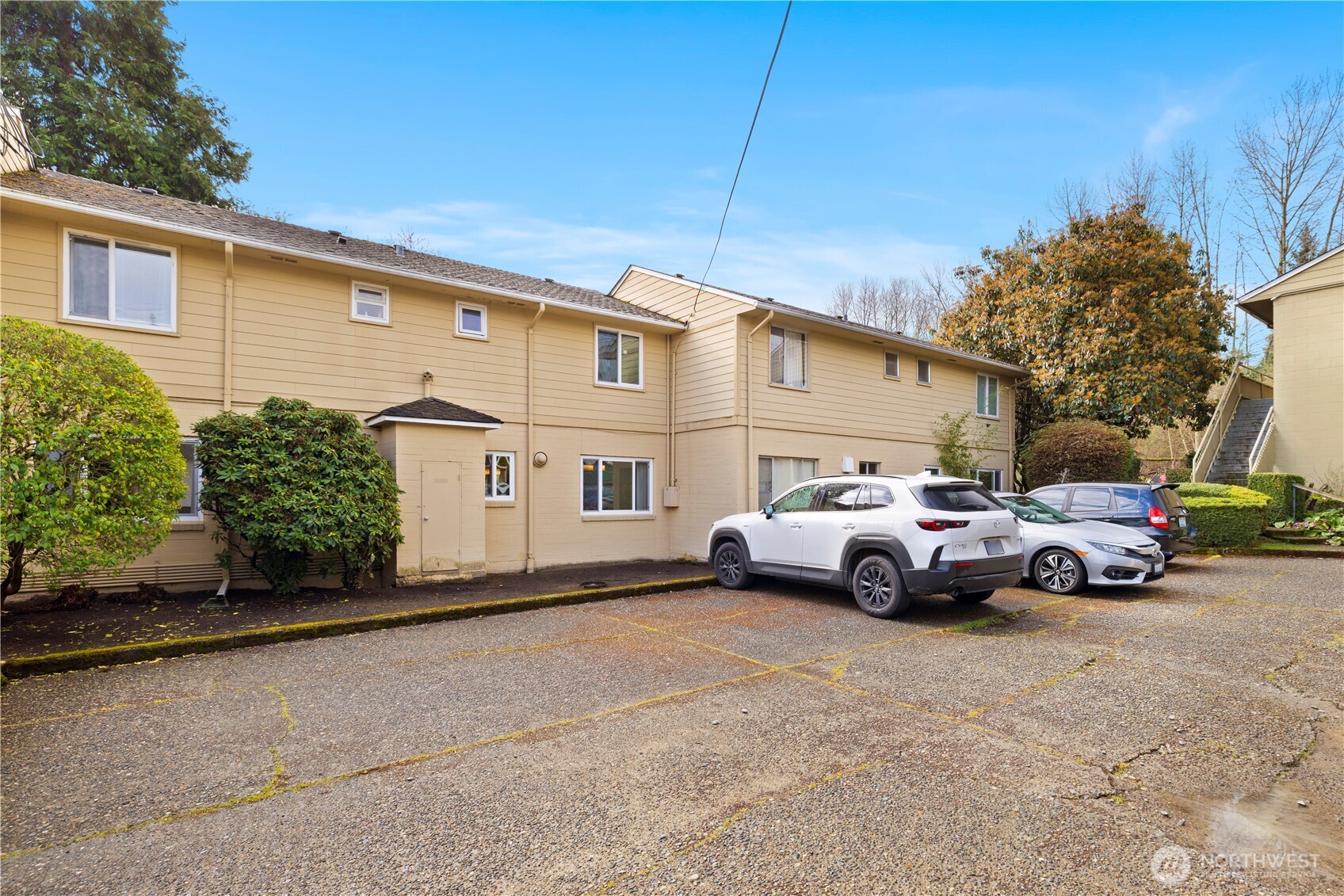 4877 Terrace Drive Northeast Seattle, WA 98105 - Photo 27 of 29