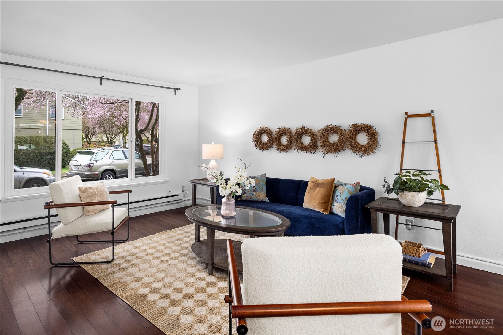 4877 Terrace Drive Northeast Seattle, WA 98105 - Photo 8 of 29