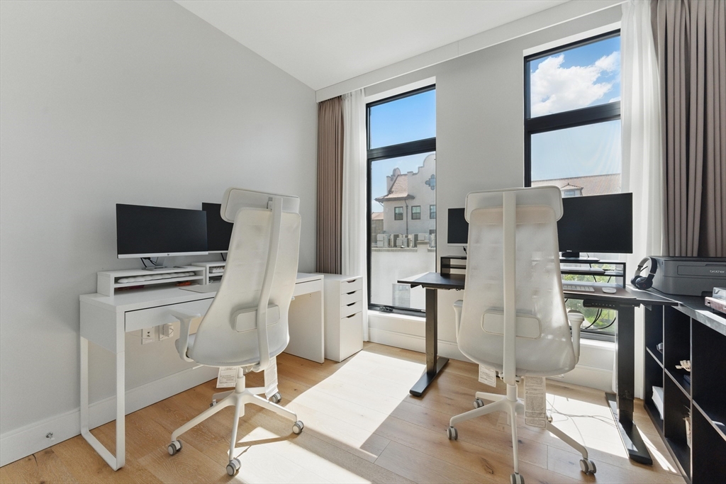 191 Washington Street, Unit 524 Boston, MA 02135 - Photo 17 of 36