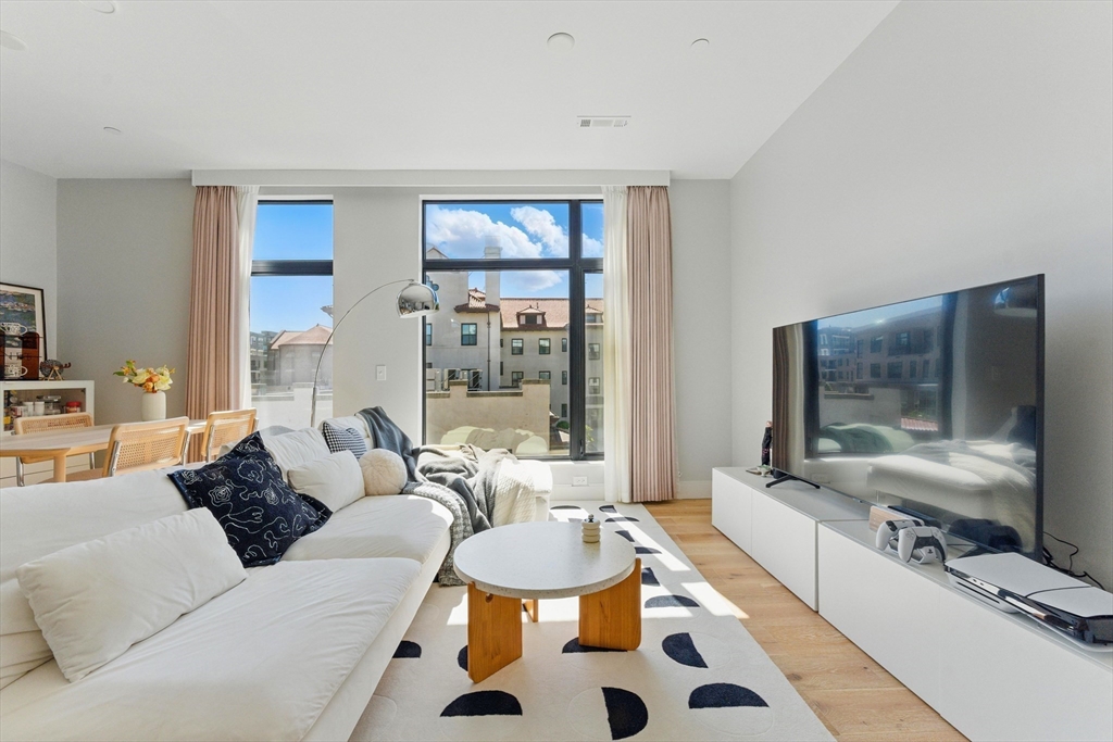 191 Washington Street, Unit 524 Boston, MA 02135 - Photo 2 of 36