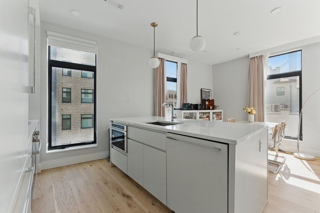 191 Washington Street, Unit 524 Boston, MA 02135 - Photo 8 of 36