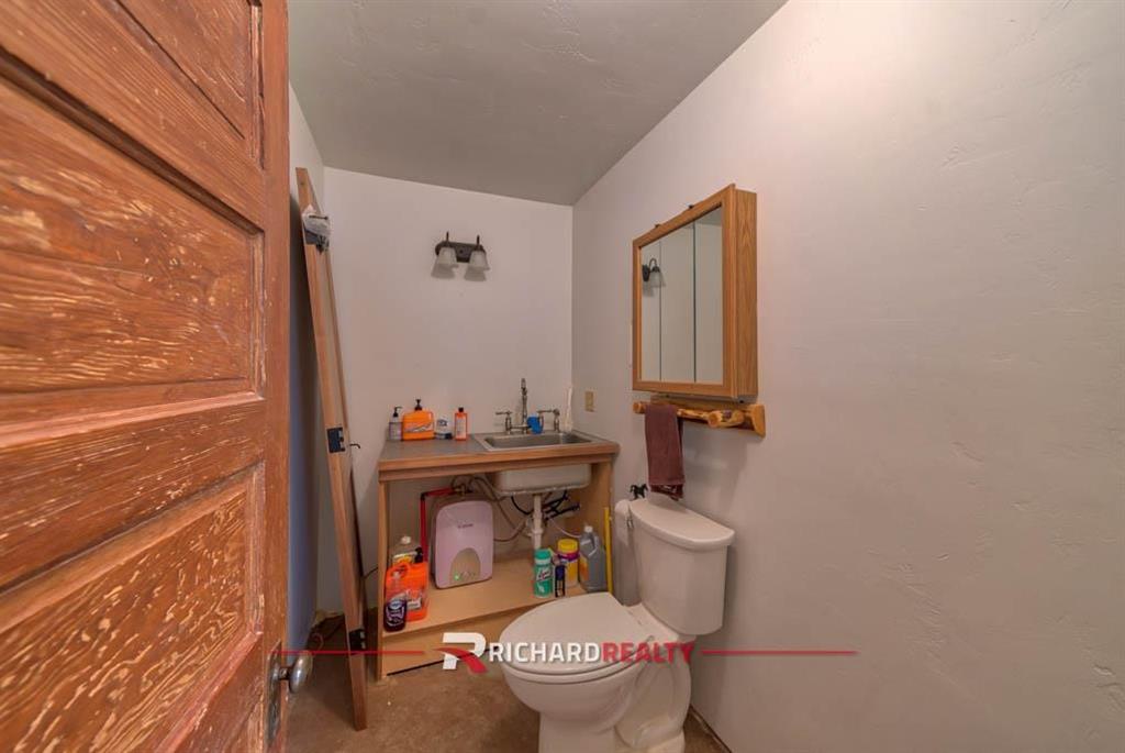 1727 Highway 14 Shell, WY 82441 - Photo 52 of 62 Gallery Image 52