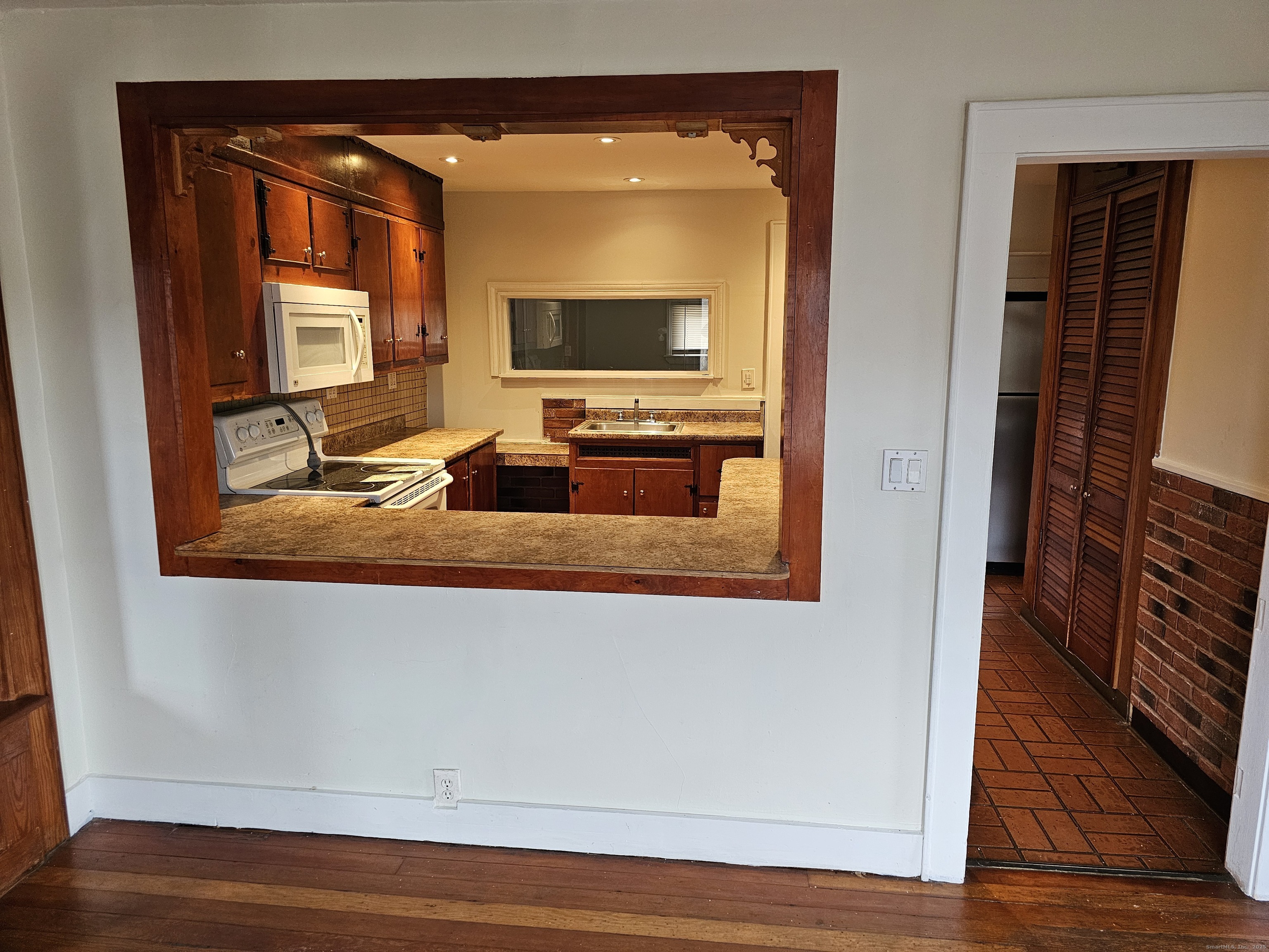 68 New Street Seymour, CT 06483 - Photo 8 of 18 a bathroom with a sink and a mirror
