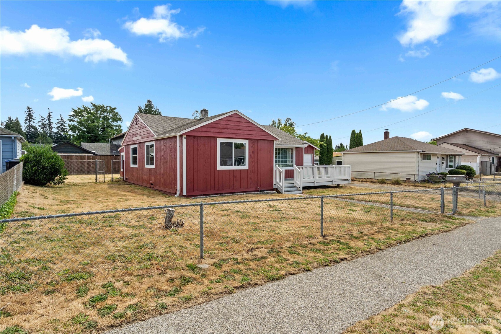 3236 Phillips Avenue Bremerton, WA 98310 - Photo 24 of 34