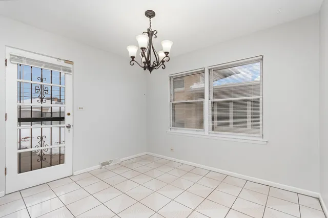 $3,800 | 2913 Kensington Avenue, Westchester, IL 60154