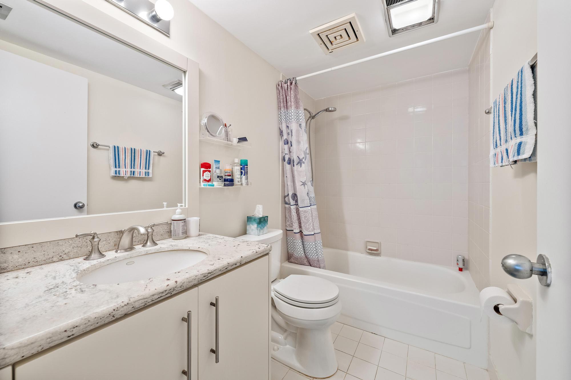 3970 North Ocean Drive, Unit 6 Singer Island, FL 33404 - Photo 20 of 55 Full Bath