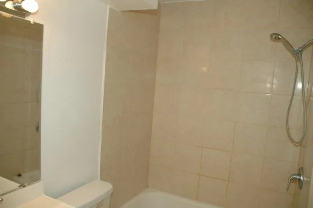 $170,000 | 10327 Huntington Pl Drive, Unit 327, Houston, TX 77099