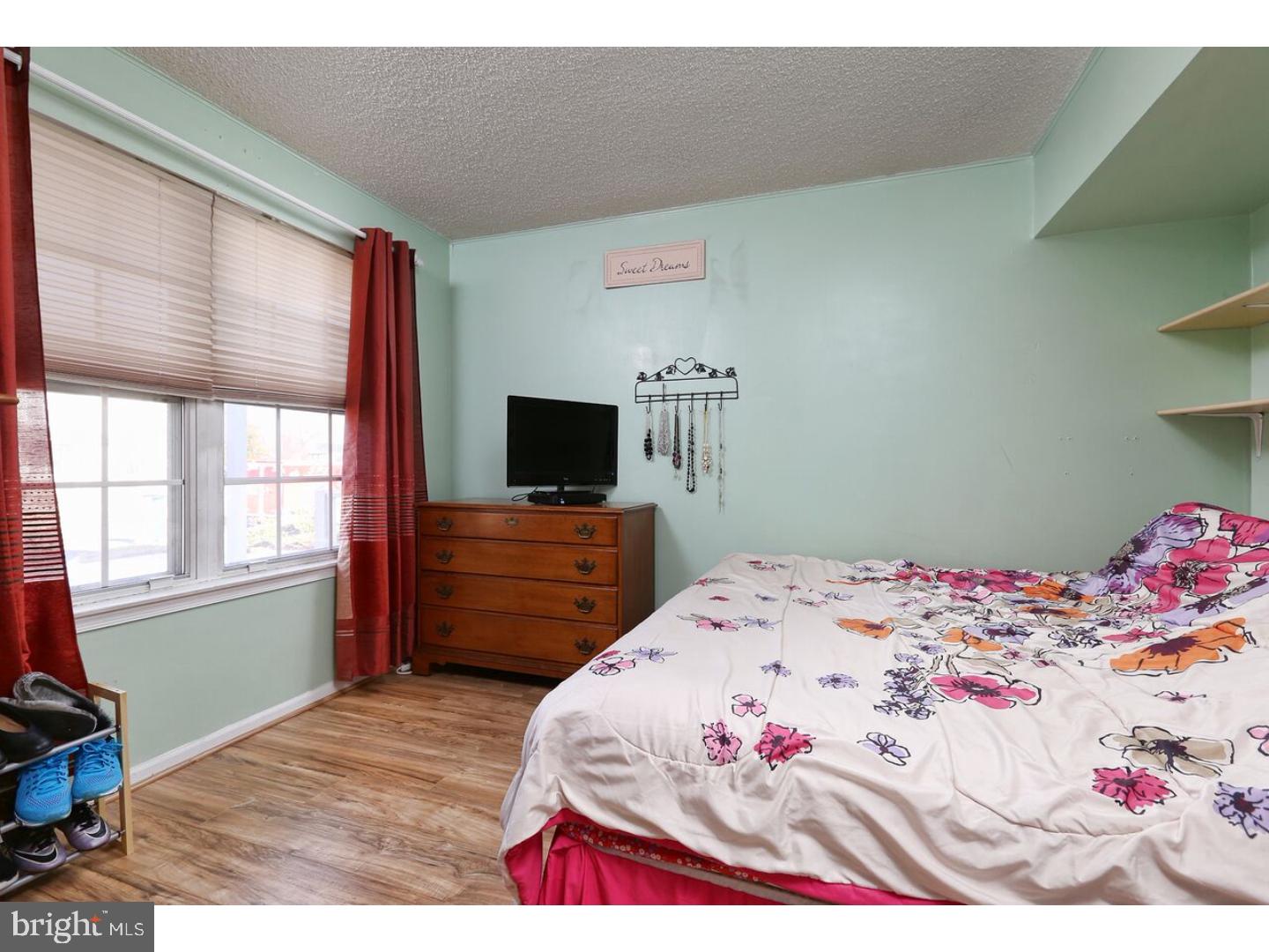 207 Stirrup Road Logan Township, NJ 08085 - Photo 9 of 14 Gallery Image 9