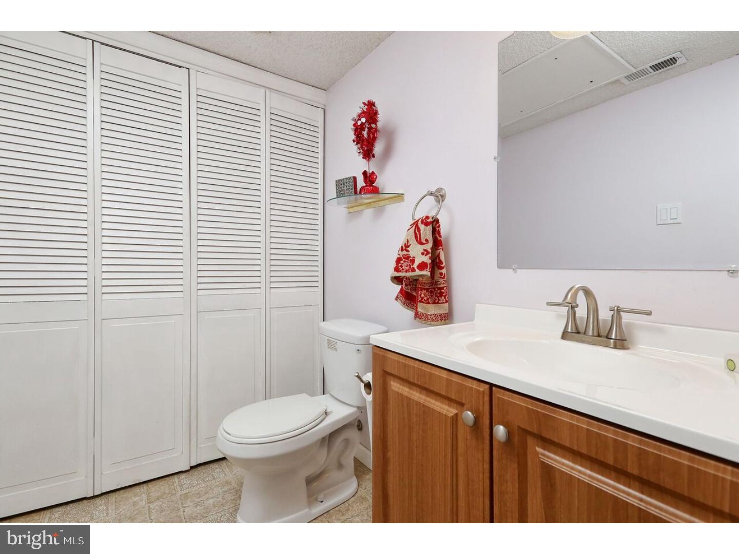 207 Stirrup Road Logan Township, NJ 08085 - Photo 10 of 14 Gallery Image 10