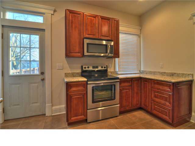 1391 Bryden Road Columbus, OH 43205 - Photo 8 of 16 Gallery Image 8