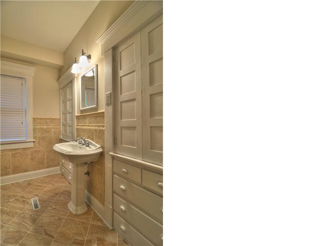 1391 Bryden Road Columbus, OH 43205 - Photo 9 of 16 Gallery Image 9