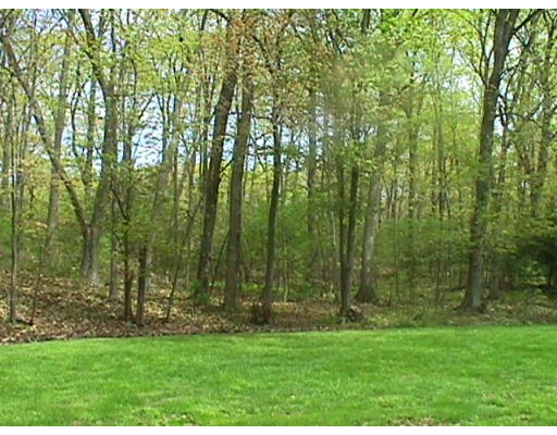 3 Crest Circle Boxford, MA 01921 - Photo 5 of 12 Gallery Image 5