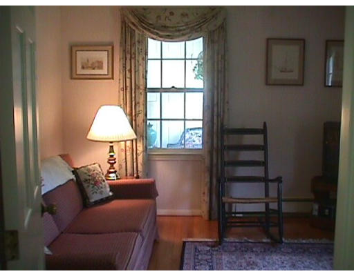 3 Crest Circle Boxford, MA 01921 - Photo 9 of 12 Gallery Image 9