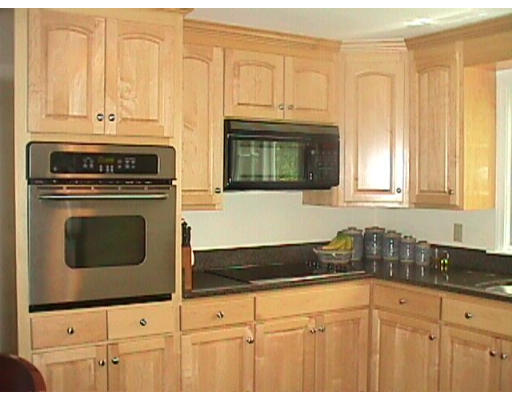 3 Crest Circle Boxford, MA 01921 - Photo 10 of 12 Gallery Image 10