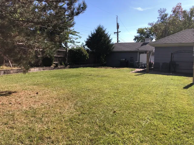 $300,000 | 625 South Yale Avenue, Addison, IL 60101