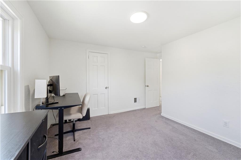 51 Greenlee Road Pittsburgh, PA 15227 - Photo 21 of 36 Gallery Image 21